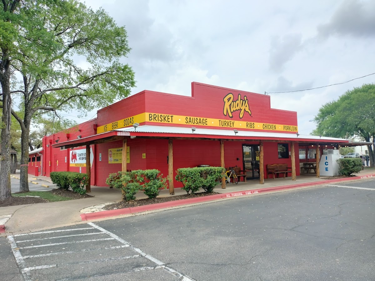 Rudy's 'country Store' And Bar-B-Q